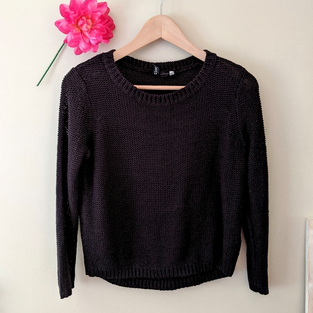 black loose knit pullover sweater